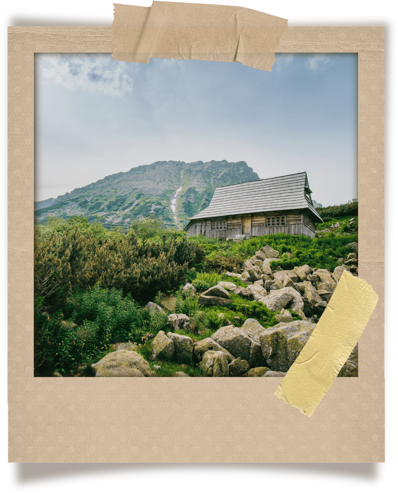 House at mountain-min